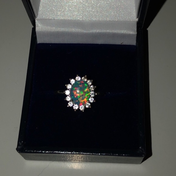 opal ring - Picture 7 of 8